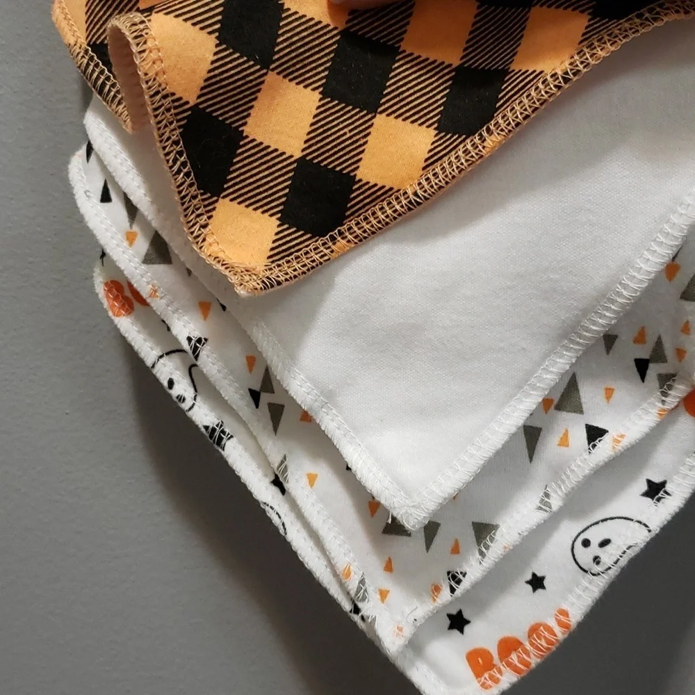 Modern Baby NWT 8-pack Fall/Halloween Bandana Bibs